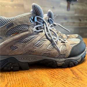 Woman’s Merrell Hiking boots, size 10.5, gray and periwinkle.  Lightly worn.